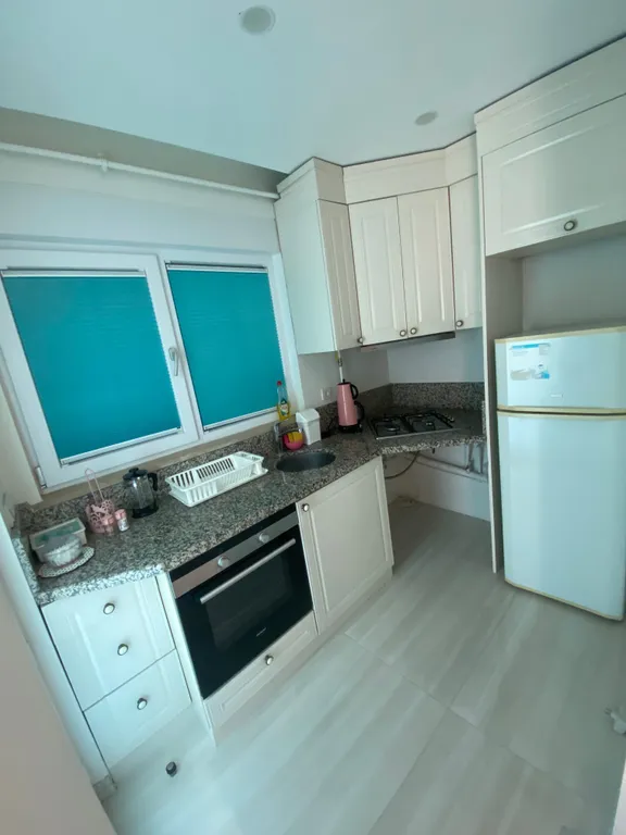 Отличное расположение в коньяалты Алтынкум 60 метров до моря