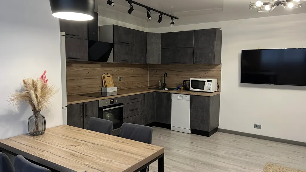 Квартира с 2 спальнями и парковочным местом недалеко от центра — аренда посуточно в Владивосток