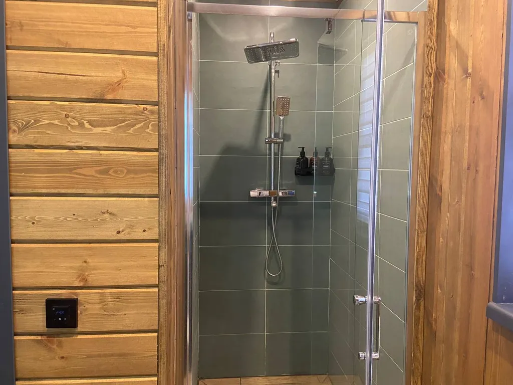 Дом с баней на дровах и гадающим кроликом