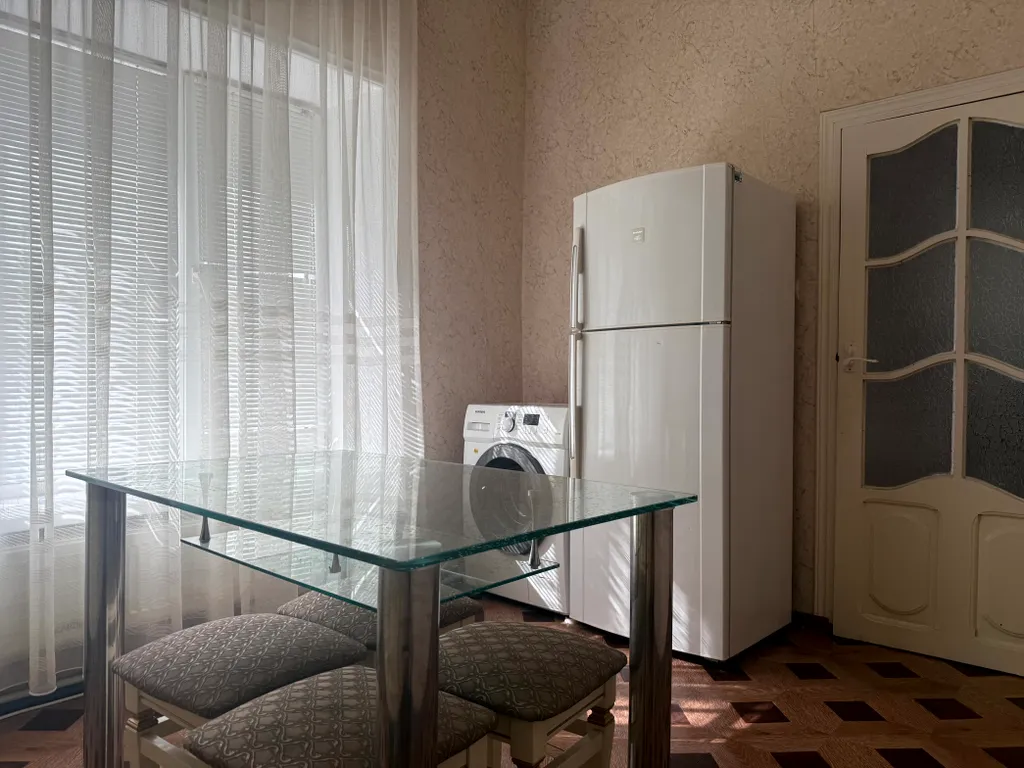 Квартира «Эленика» Апартаменты на 1-ой береговой линии — Махачкала