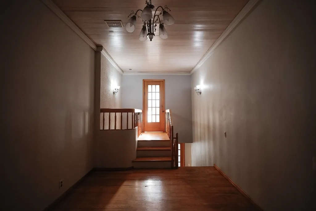 Коттедж возле леса