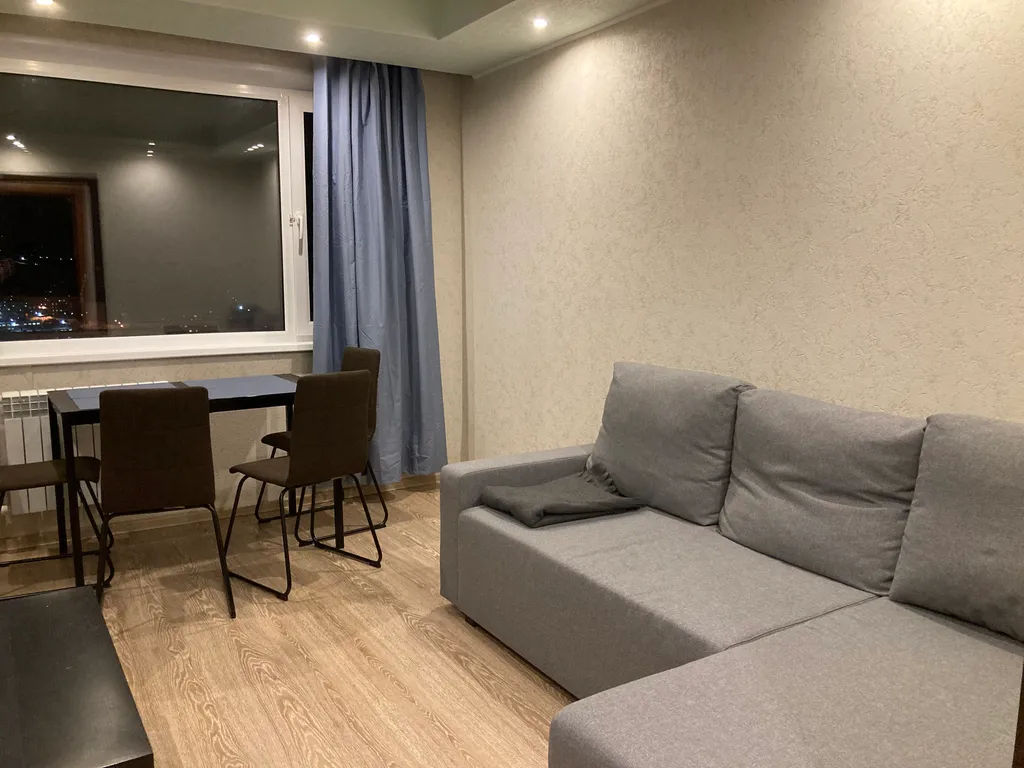 Квартира с потрясающим видом на город, горы и озеро