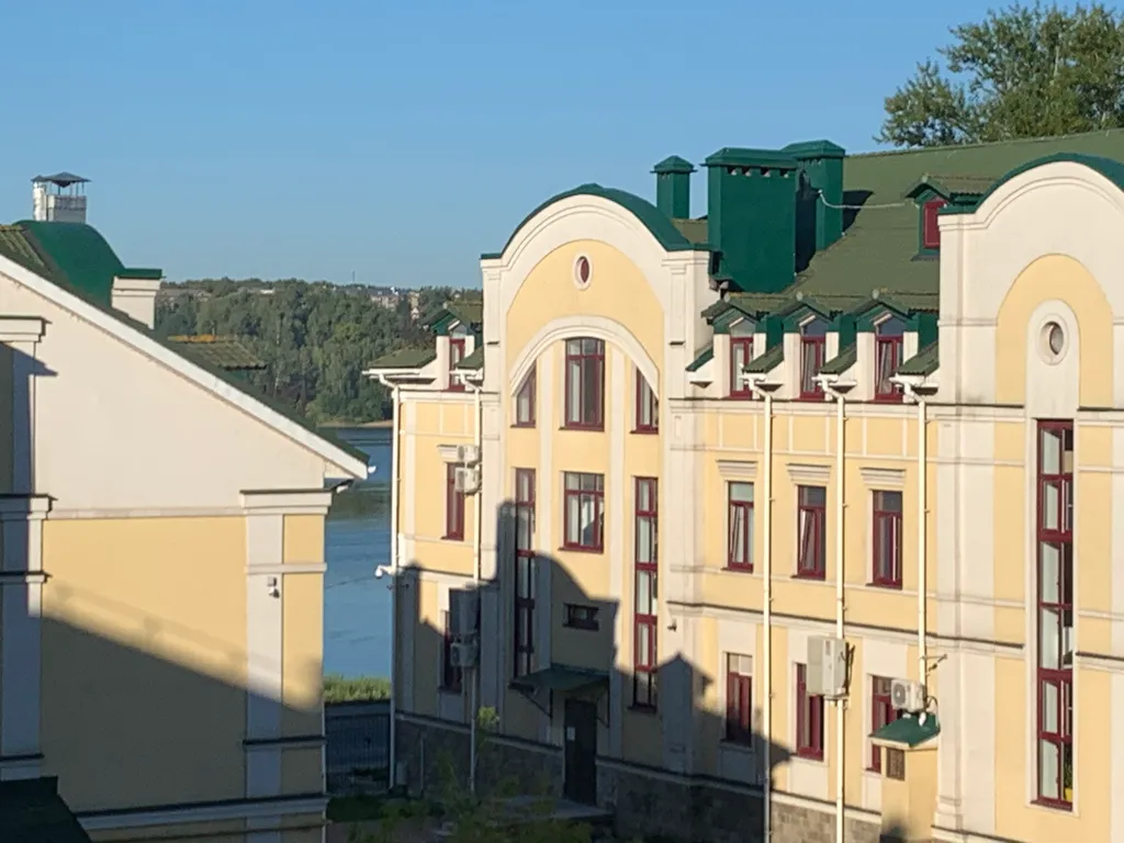 Дизайнерские апартаменты Карнавал в центре города на набережной