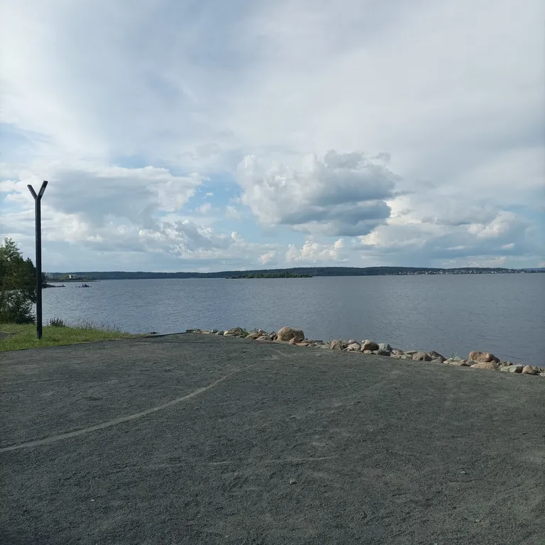 Уютная квартира евродвухкомнатная квартира на набережной варкауса