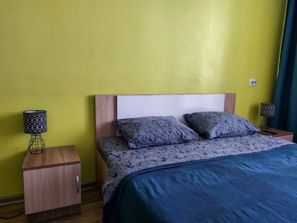 Солнечная квартира рядом с Краевой больницей