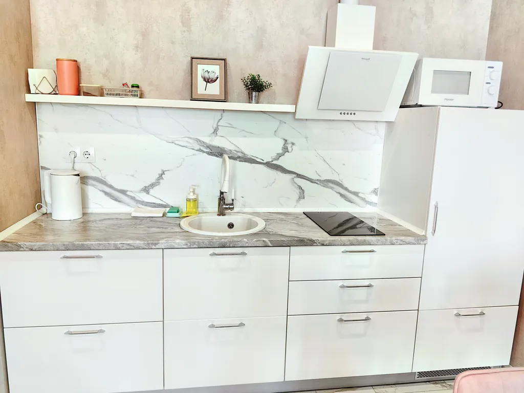 Студия с видом на море