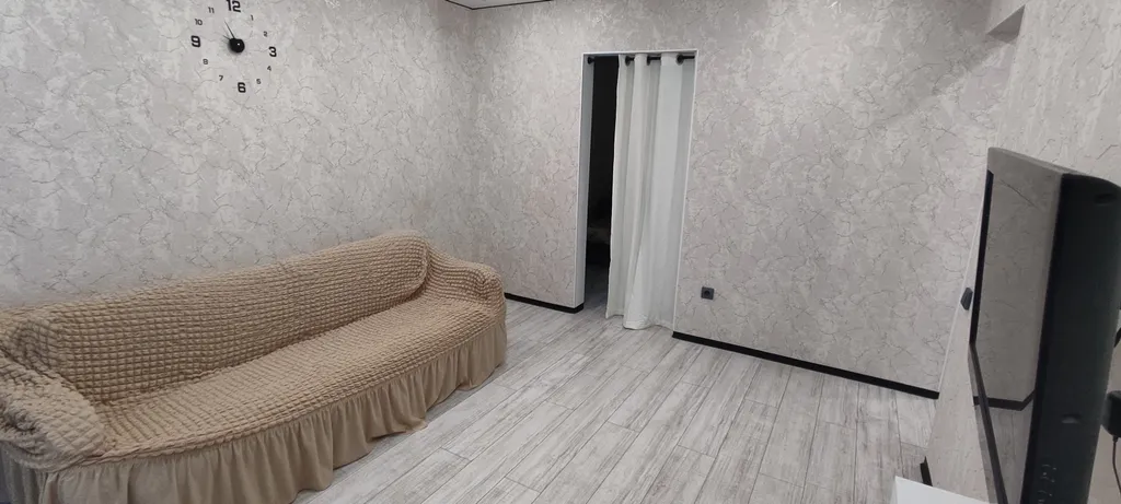 Уютная квартира в центре поселка