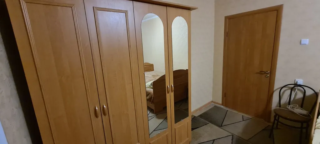 Уютная двухкомнатная квартира с видом на море вдали от шума