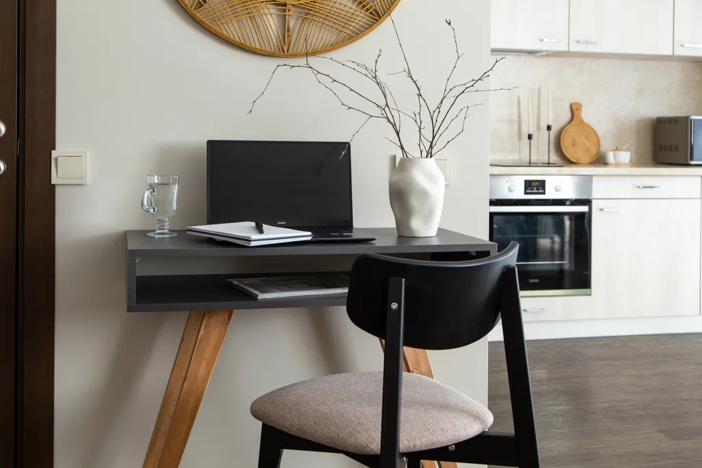 Все что, надо рядом и в центре!