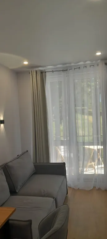 Квартира с посудомойкой, балконом и бассейном