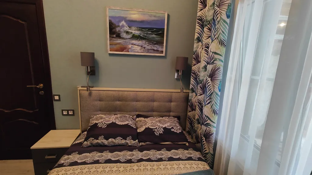 Домик с садом под ключ в пешей доступности от моря