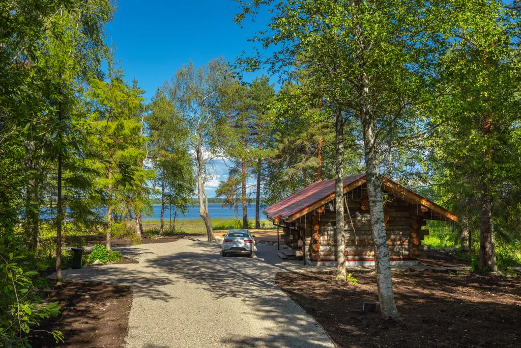 Коттедж из сосны Кело с видом на озеро