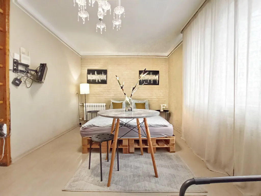 Квартира в 7 минутах от вокзала, своя парковка, Wi-Fi, заселение 24/7