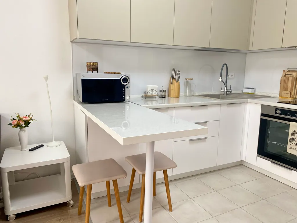 Уютная евродвушка комфорт-саларис возле метро