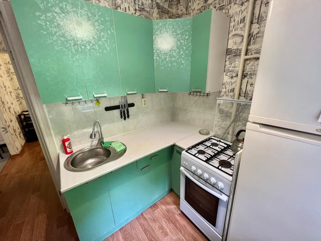 Двухкомнатная квартира с окнами во двор