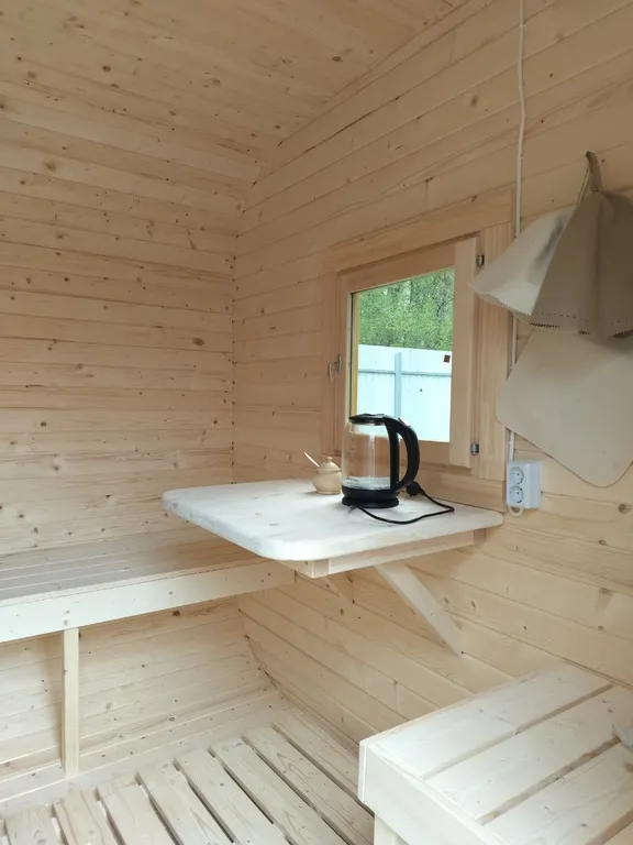 Новый современный Барнхаус посреди леса