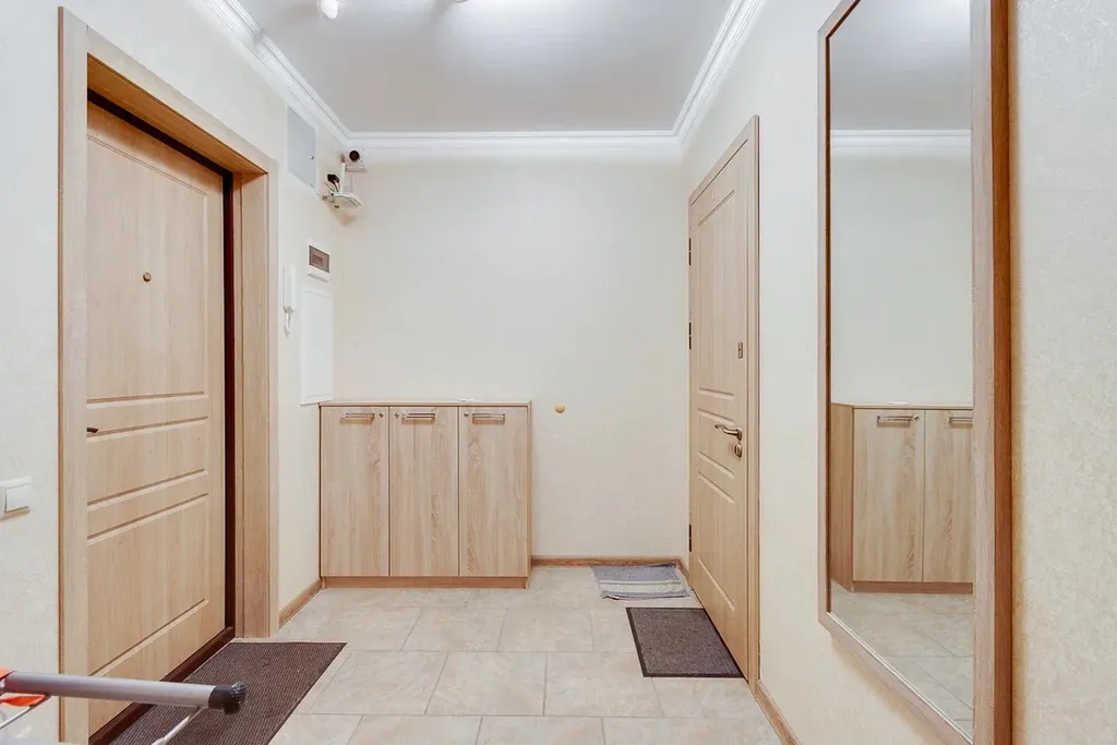 Уютная студия с большой лоджией в доме бизнес-класса