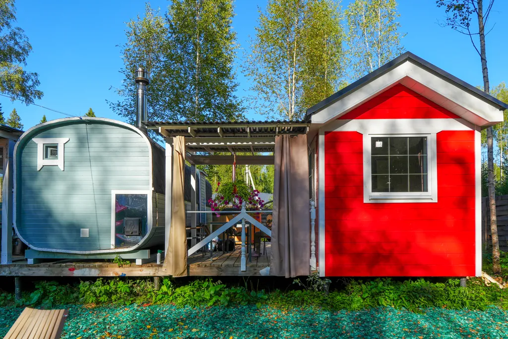 Красный домик