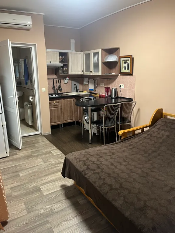 Коттедж Коттедж Сдам котедж с беседкой и мангальной зоной в центре Ялты — Ялта