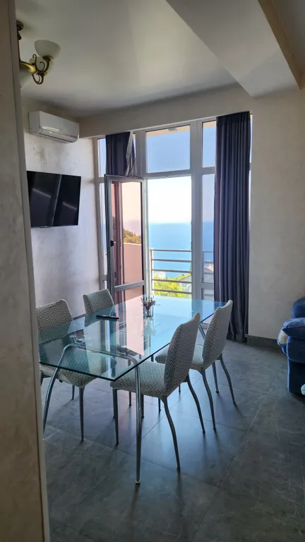 Супер видовая 2-х комнатная квартира — аренда посуточно в Кореиз