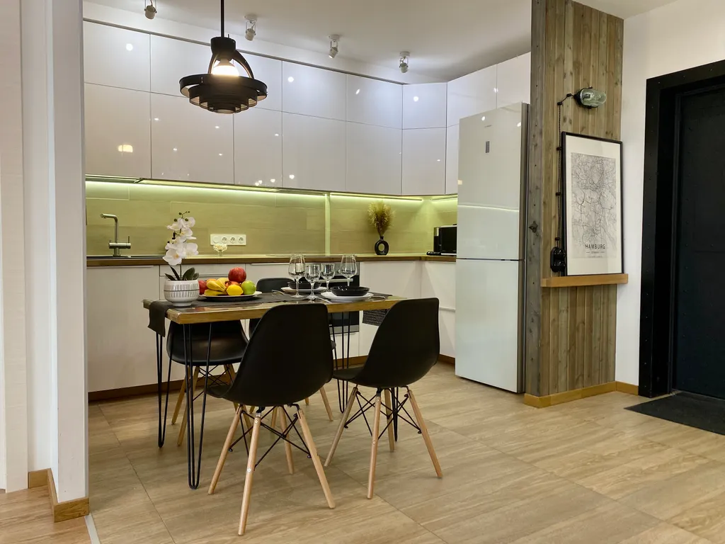 Трёхкомнатная семейная квартира с детской комнатой