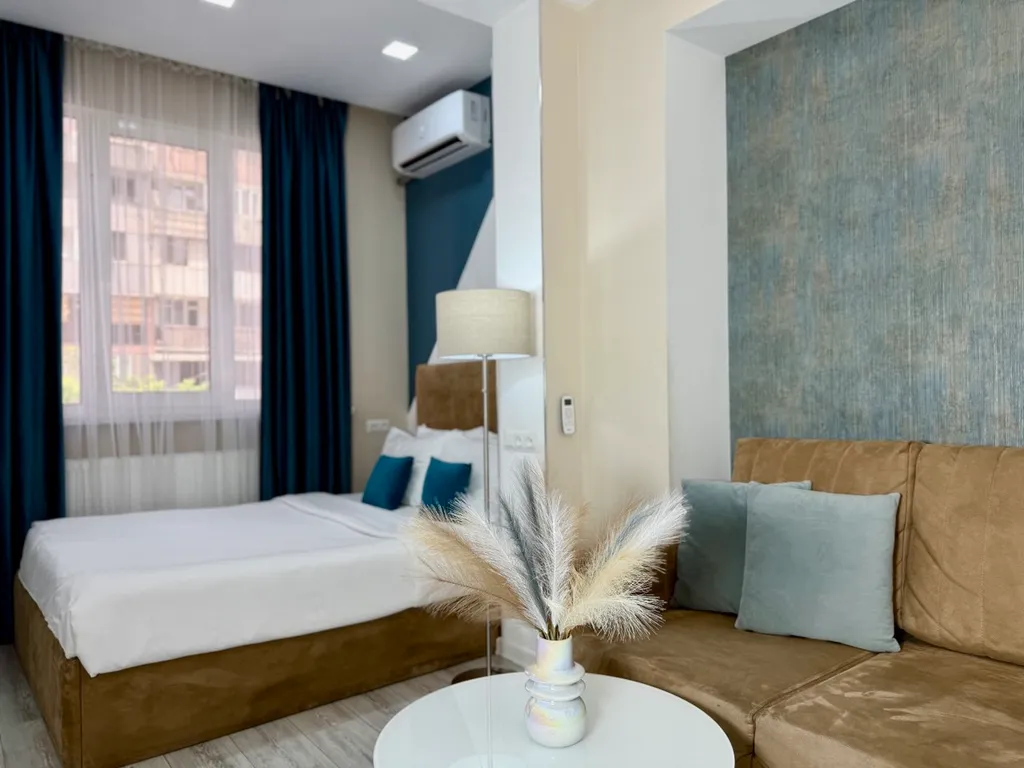 Stylish Apt 2 in City Center