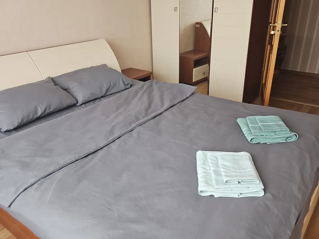 2-х квартиpа рядом  со стадионом Арена!!!