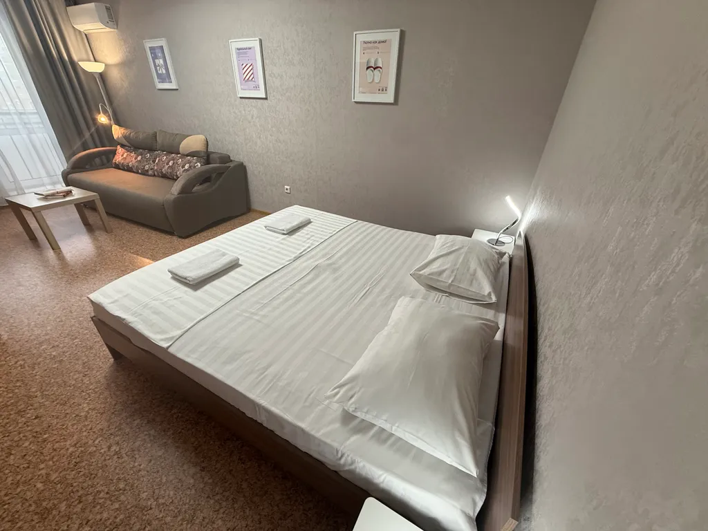 "В Гости!" на Пионерском 62 (1к квартира рядом с Ретро-Парк) — аренда посуточно в Новокузнецк