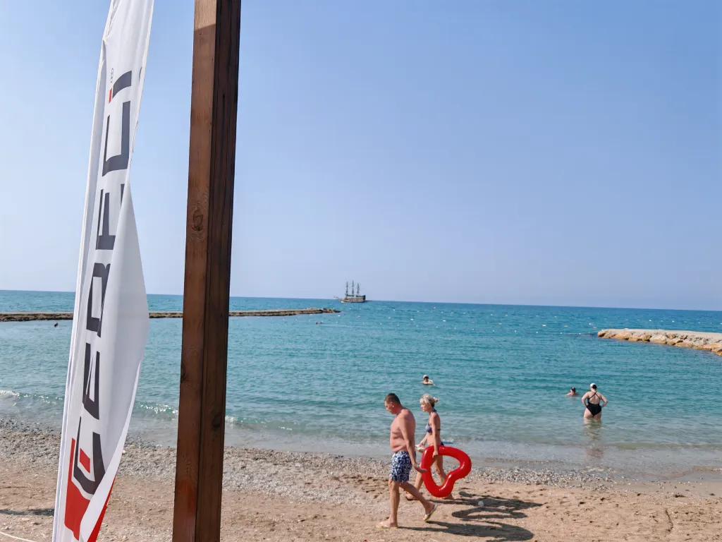 Квартира 1+1 в Azura World c видом на бассейн и аквапарком