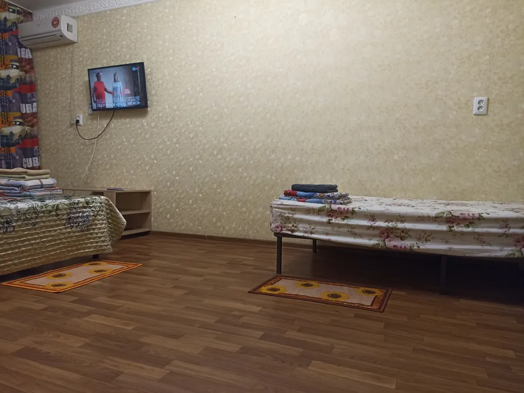 1-к. квартира, 2 кровати