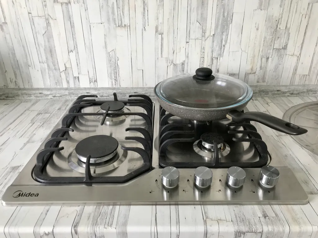 Уютная светлая однушка с панорамным видом рядом с Академией тенниса