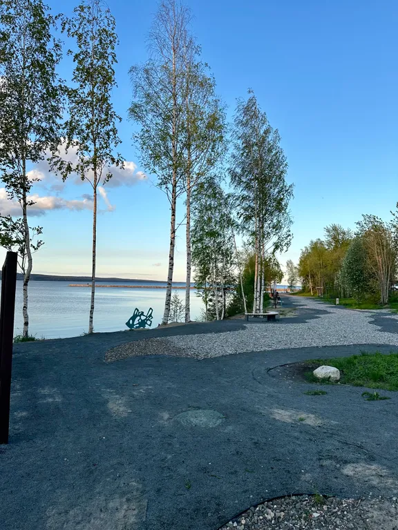 Квартира у озера