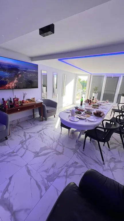 Номер люкс с видом на море