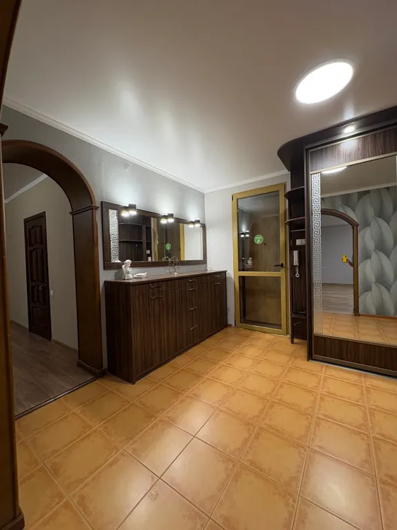 Просторная квартира для большой семьи у Гостинного двора