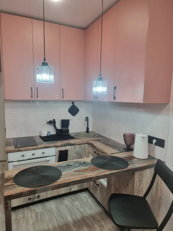 Студия с видом на море и лес