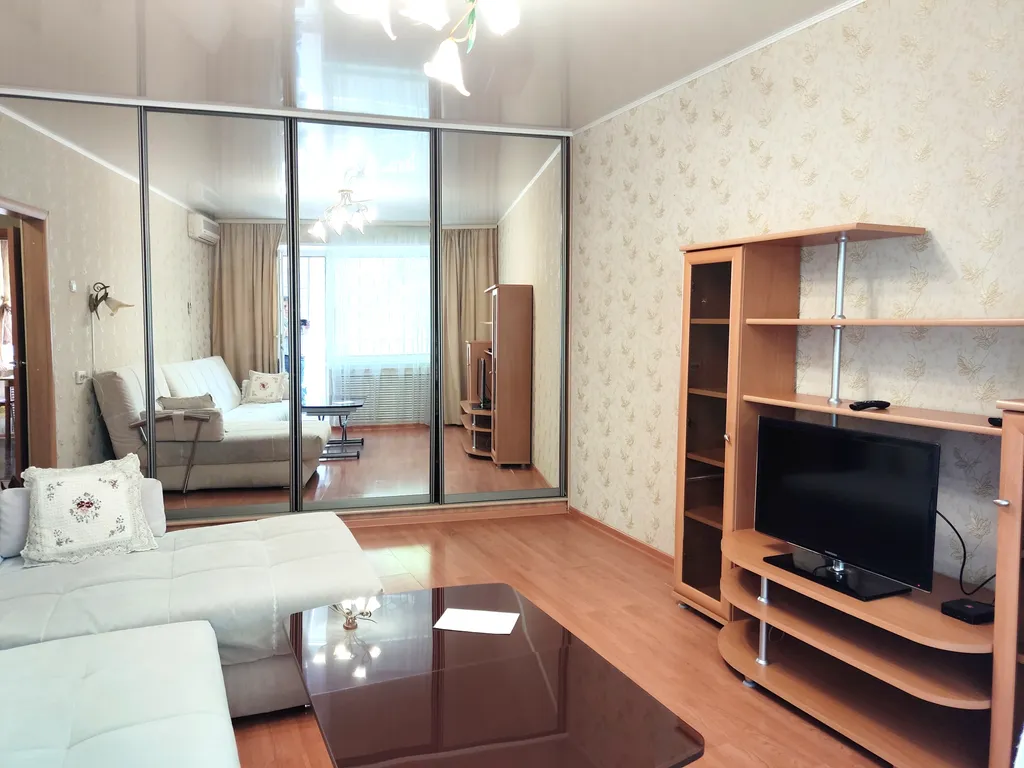 Уютная квартира в центре — аренда посуточно в Саратов