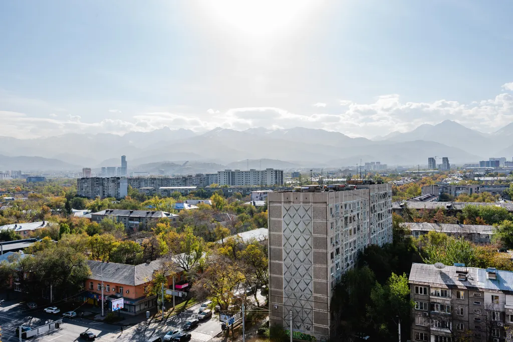 Апартаменты Aray в центре города и с видом на горы