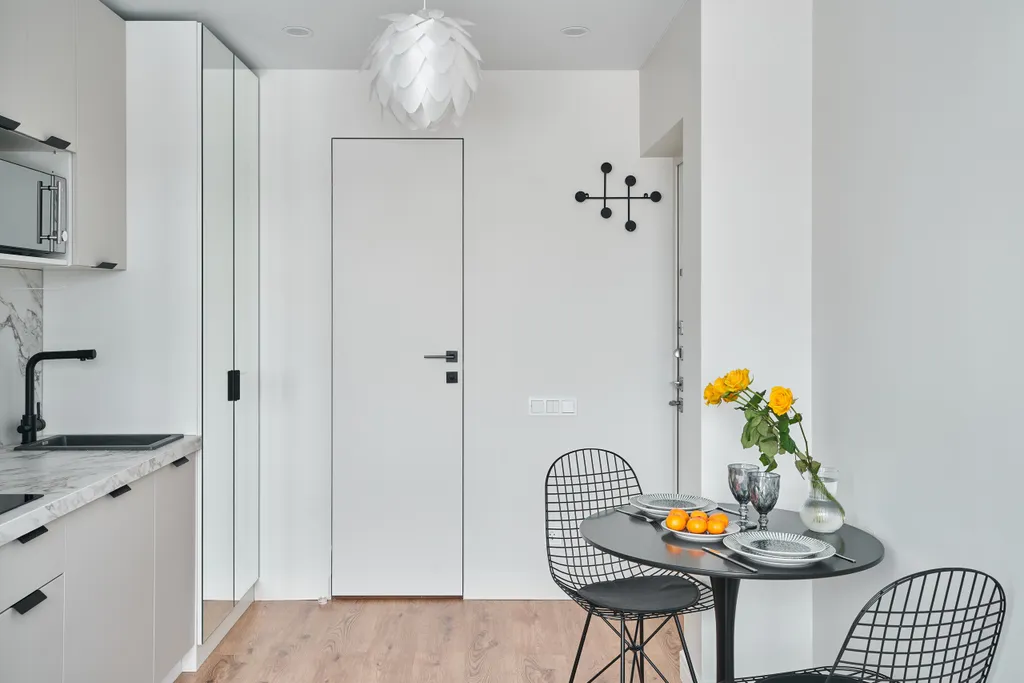 Современные апартаменты с видом на яхт клуб и канал имени Москвы