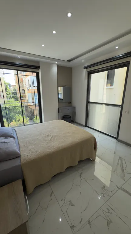 Люкс квартира в центре в 150 метрах от пляжа Клеопатра