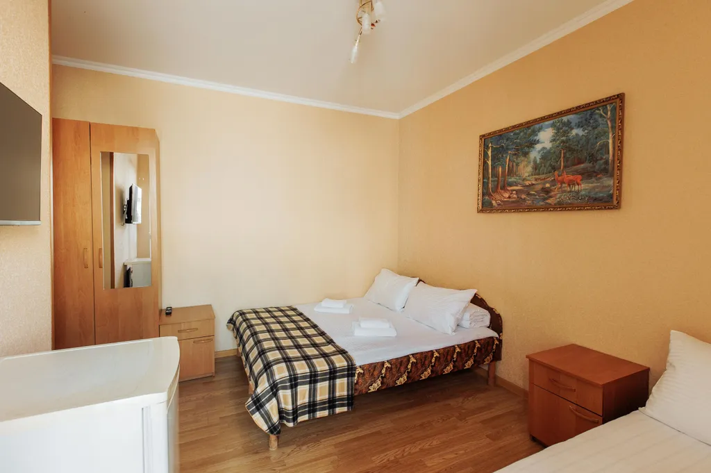 Трёхместный номер Комфорт с балконом