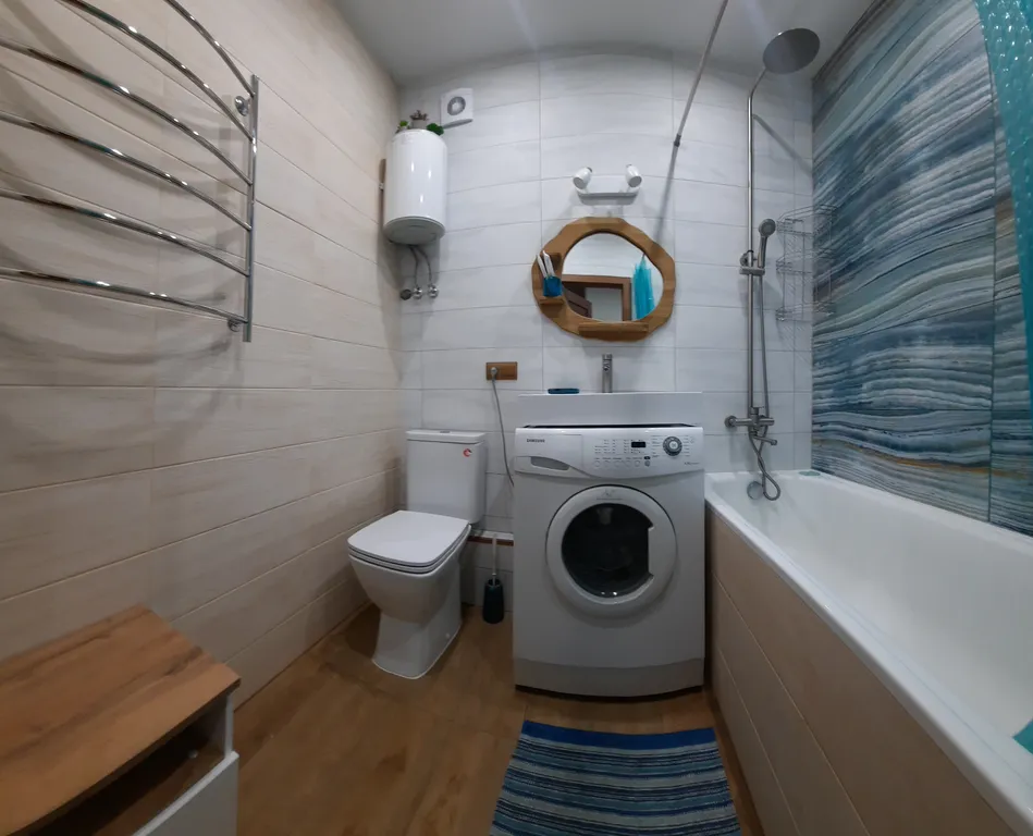 Апартамент с лаундж-зоной в экодизайне в центре города