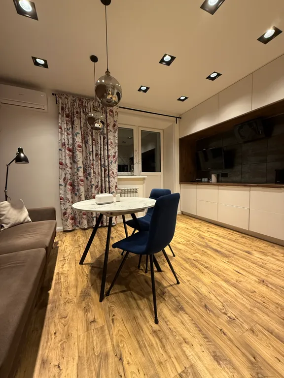 Уютная евродвушка с видом на Китай