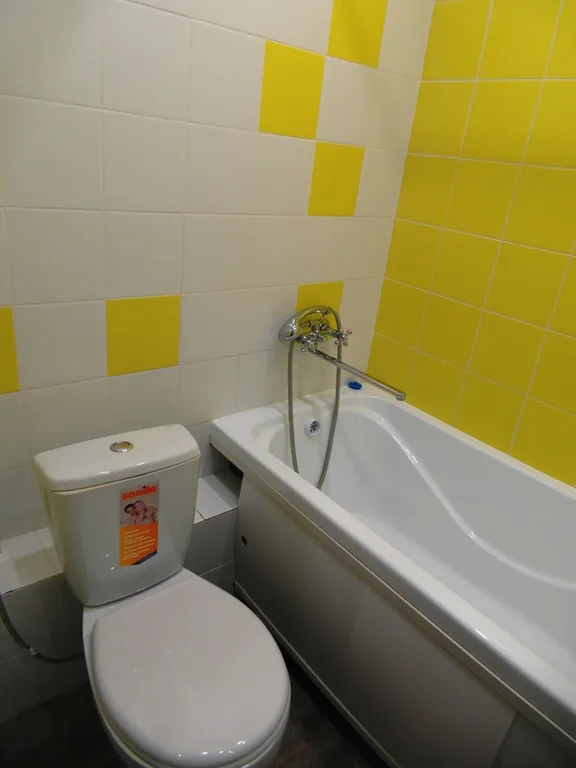 Квартира в 150 метрах от НИИ онкологии и Лагерного сада