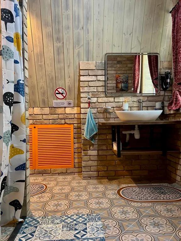 Уютный дом в лесном массиве недалеко от реки