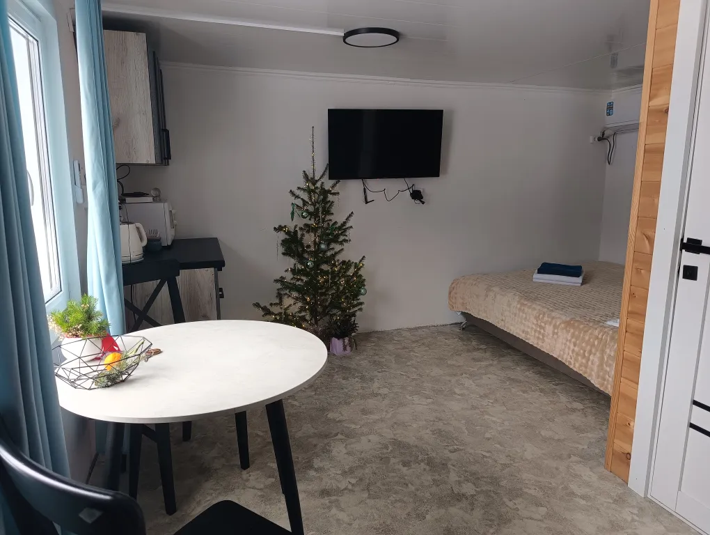 Домик среди гор