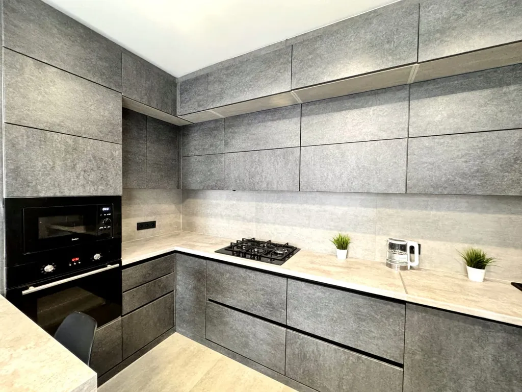 4-комнатная Квартира