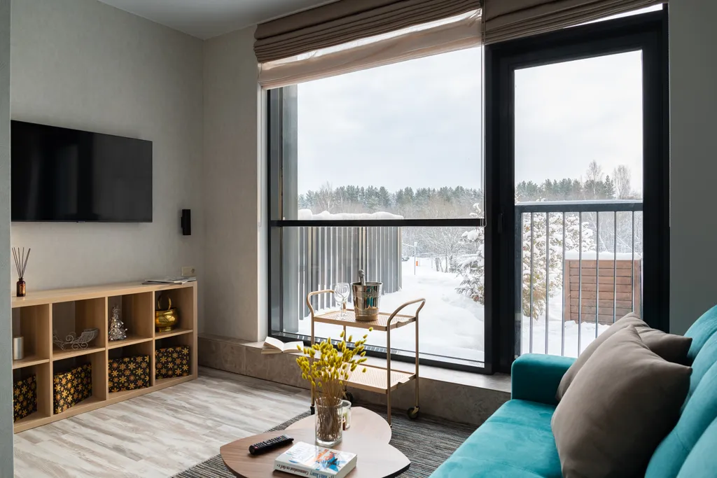 Охта Сьют 4 с большой террасой на 1 этаже, с видом на лес