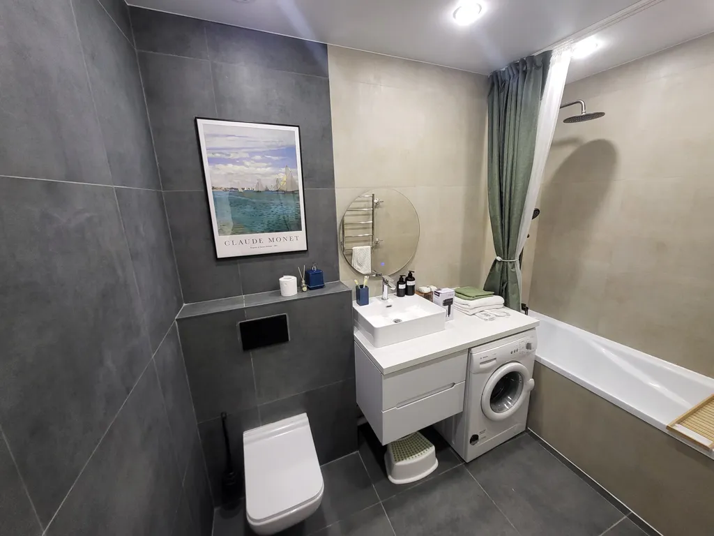 Новая просторная двухкомнатная квартира в новом монолитном доме