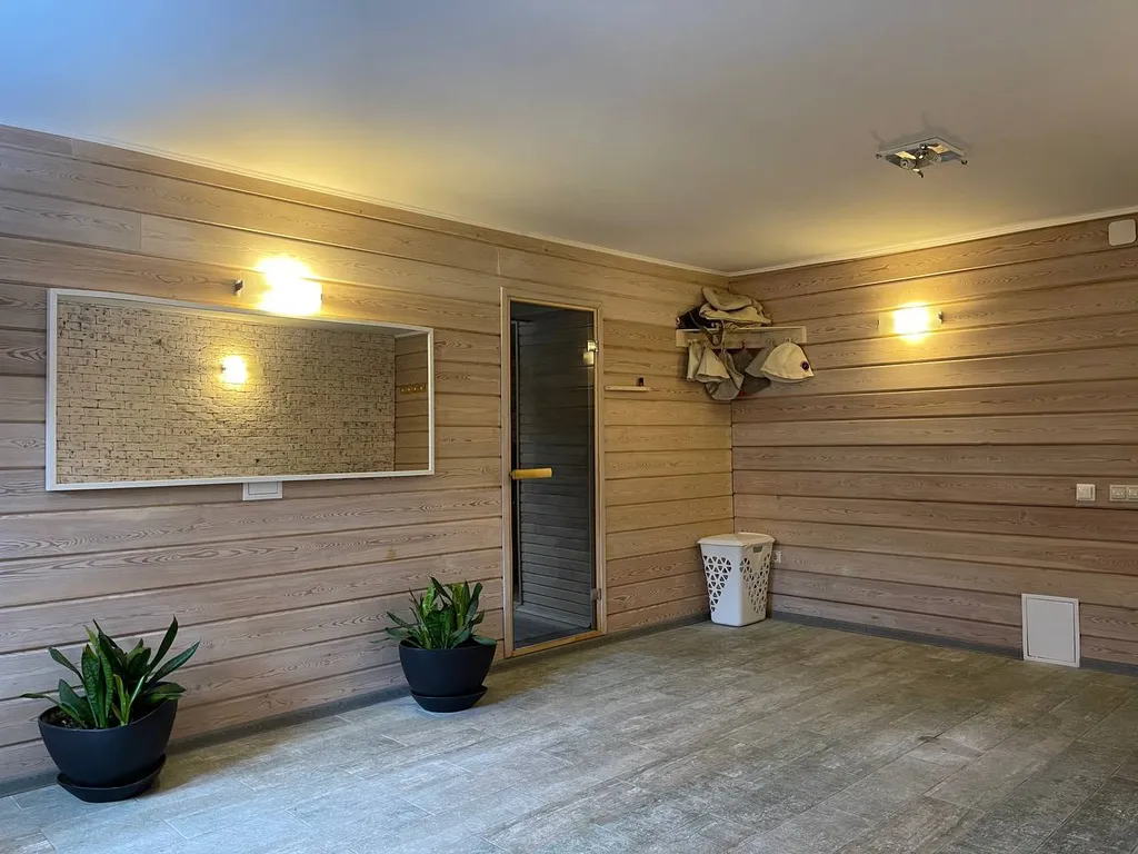 Уютный загородный дом с баней и бассейном