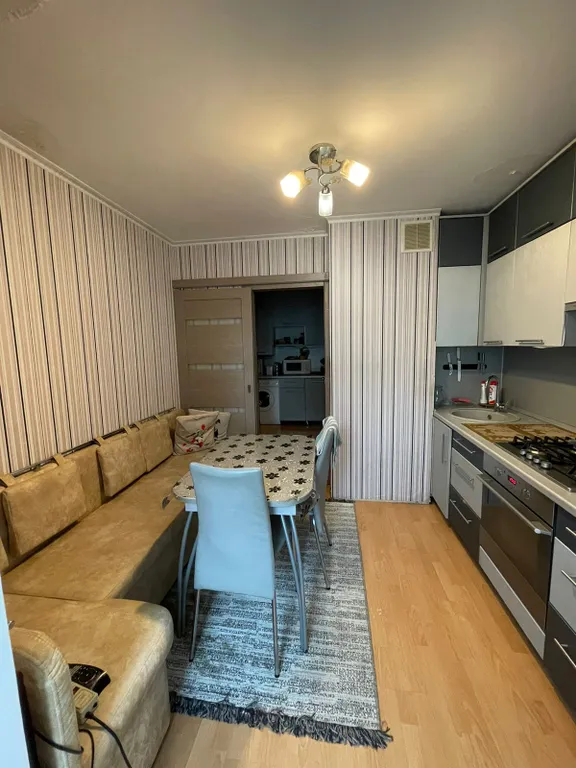 Трёхкомнатная благоустроенная квартира